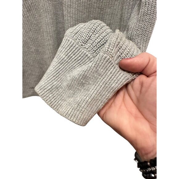 Express Womens Light Gray V-Neck Knit Sweater Long Sleeve Lightweight Casual L - Picture 4 of 5